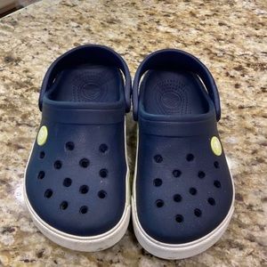 Toddler Crocs - 10/11